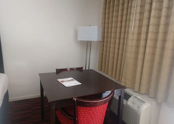Windemere & Conference Center 3*