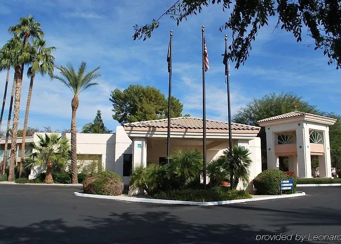Hotel Windemere & Conference Center 3*