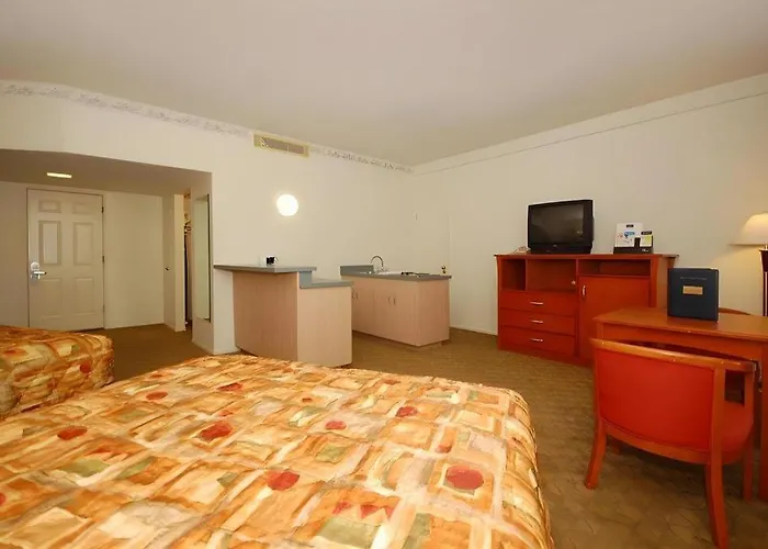 Windemere & Conference Center Hotel