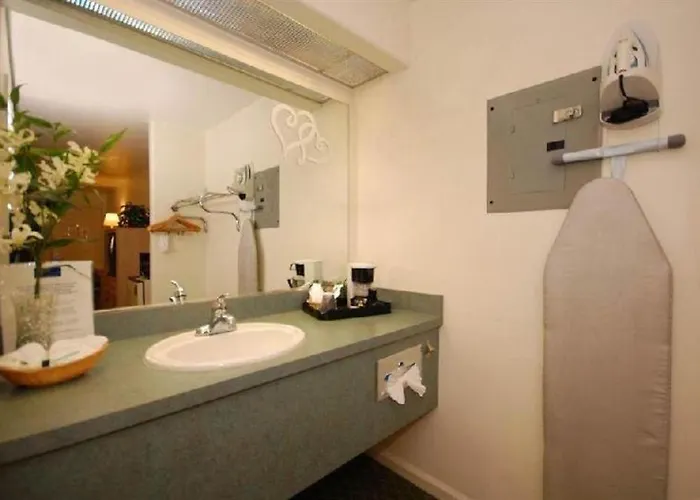 Hotel Windemere & Conference Center