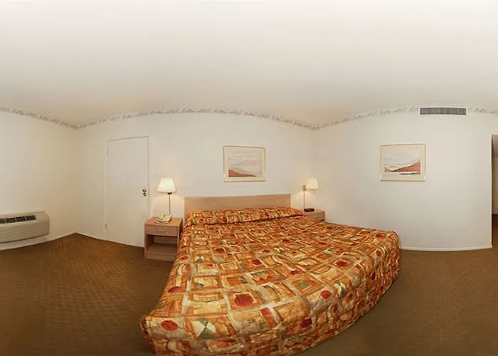 Windemere & Conference Center Hotel 3*